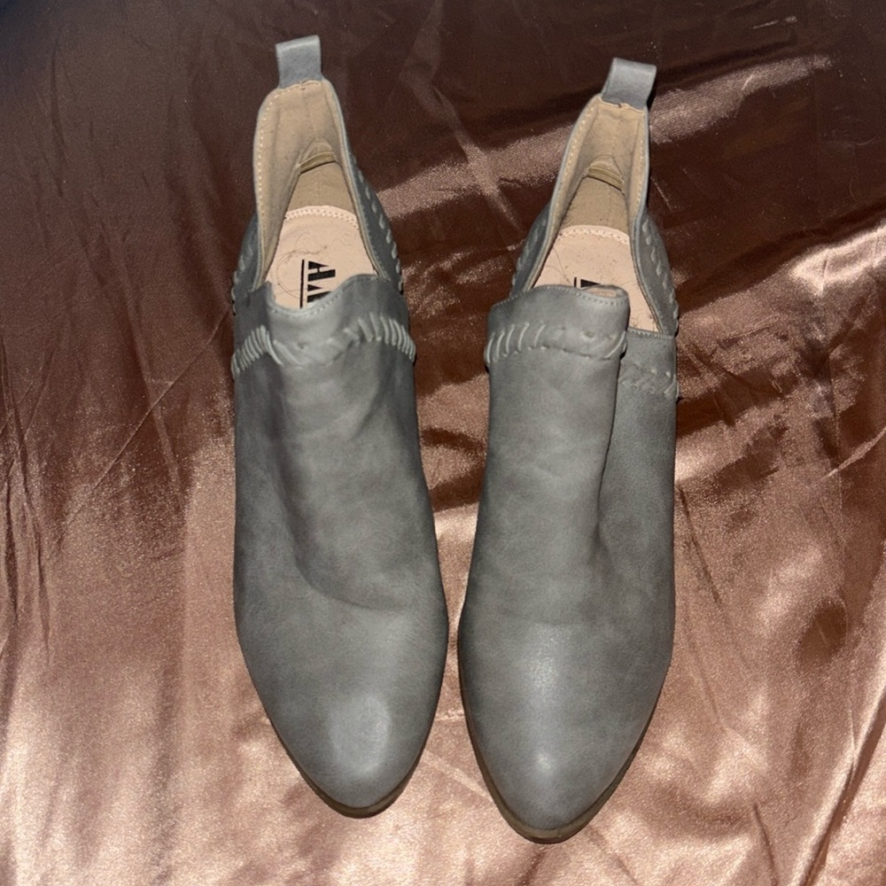 AMS ankle booties